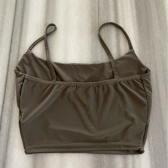 Green/Olive Slinky Crop Top 0 New - Picture 3 of 3